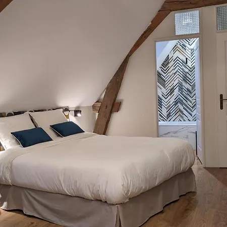 Le 14 Faubourg Bed & Breakfast