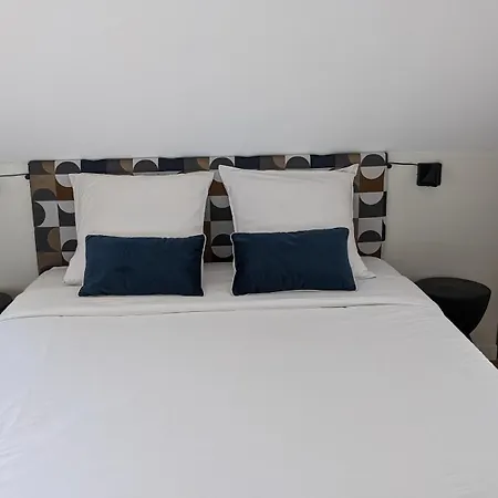 Couette-café Le 14 Faubourg 3*