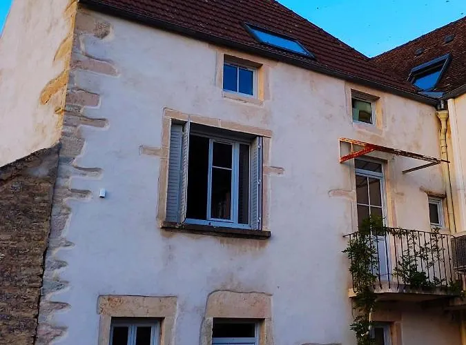 Bed and Breakfast Le 14 Faubourg Μπον