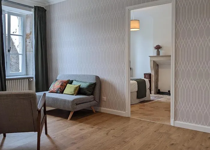 Le 14 Faubourg Bed and Breakfast 3*